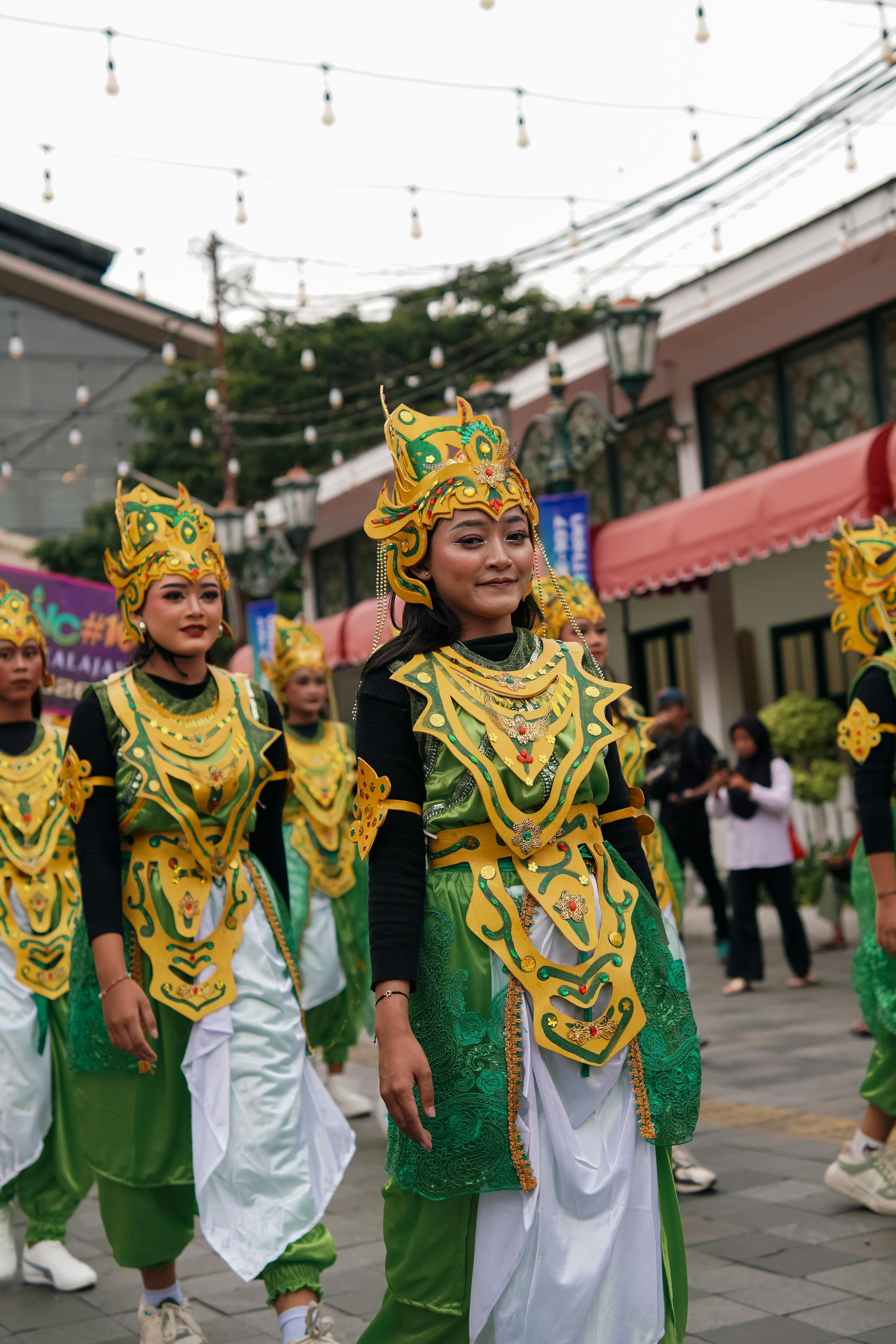 推动高端车用光源芯片国产替代,“数字光源芯片先进封测基地项目”在上海启动 - 图片1