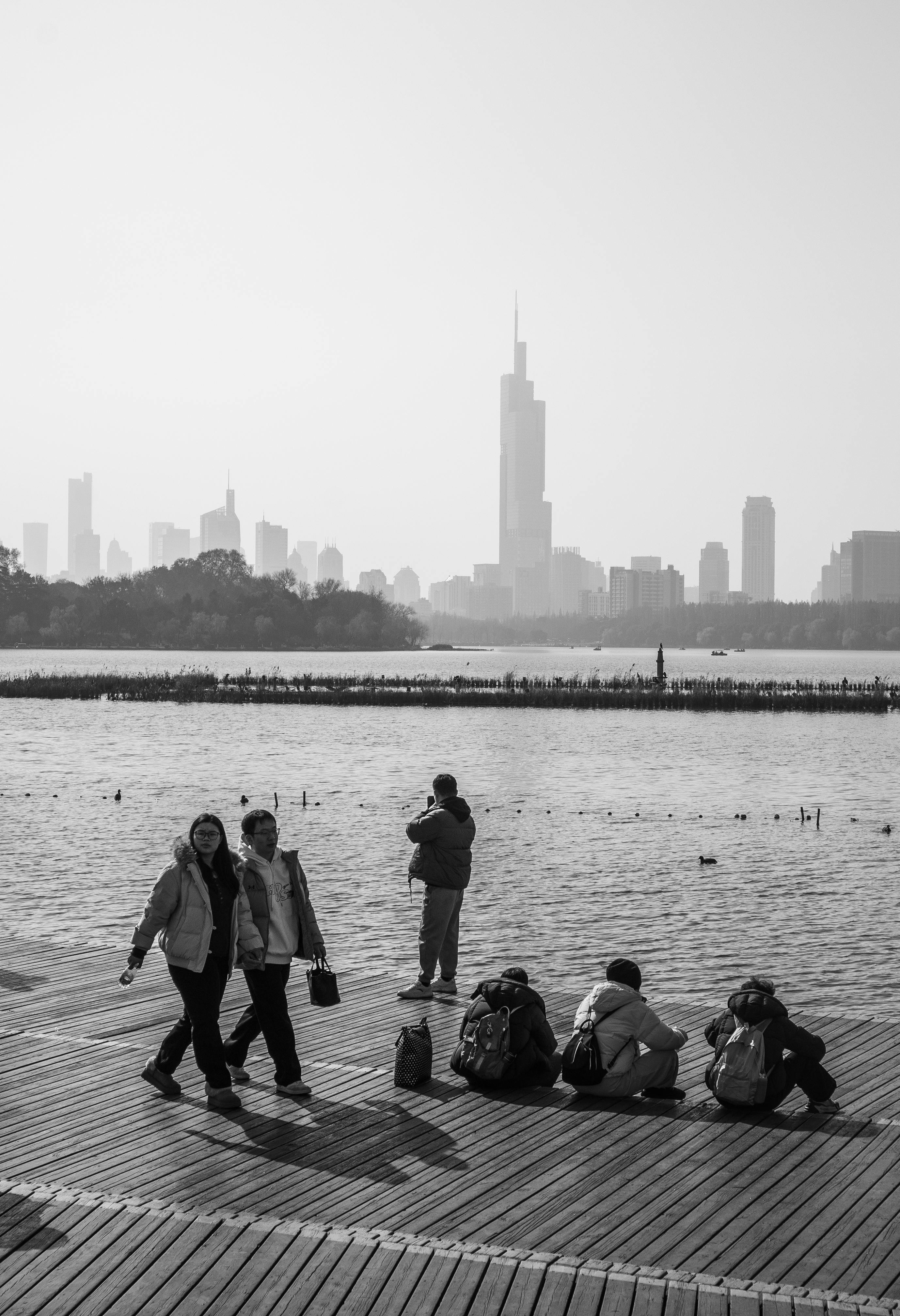 京东 × 宇树全国首个线下店将在北京开业,可体验并下单机器人 - 图片1